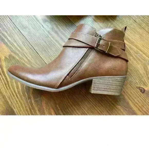 UnionBay Womens Teddy Whiskey Fashion Bootie in Brown,sz 7.5 - Picture 4 of 13